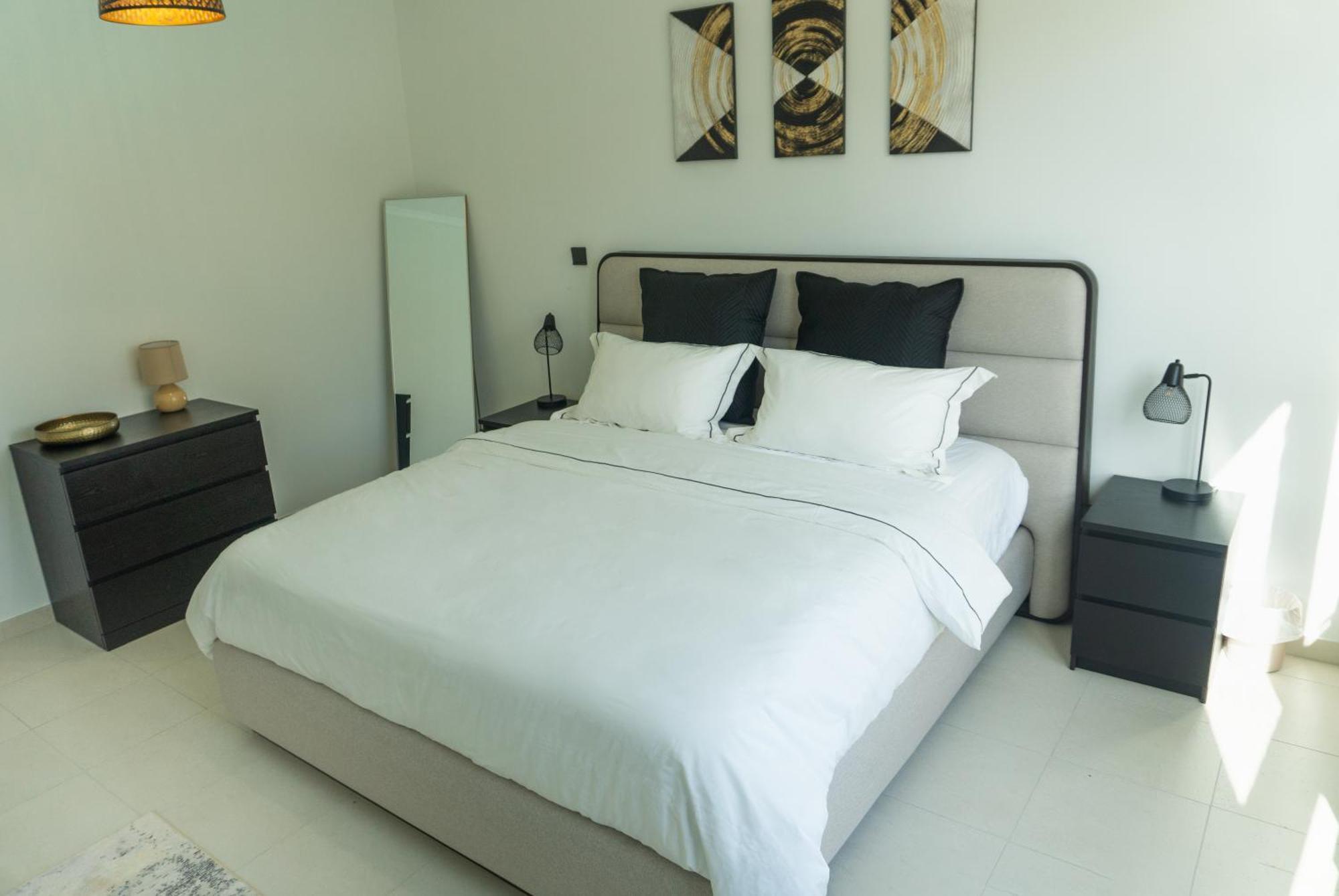 Downtown Oasis, Burj Khalifa Views, Luxury Amenities Apartment Дубай Екстериор снимка